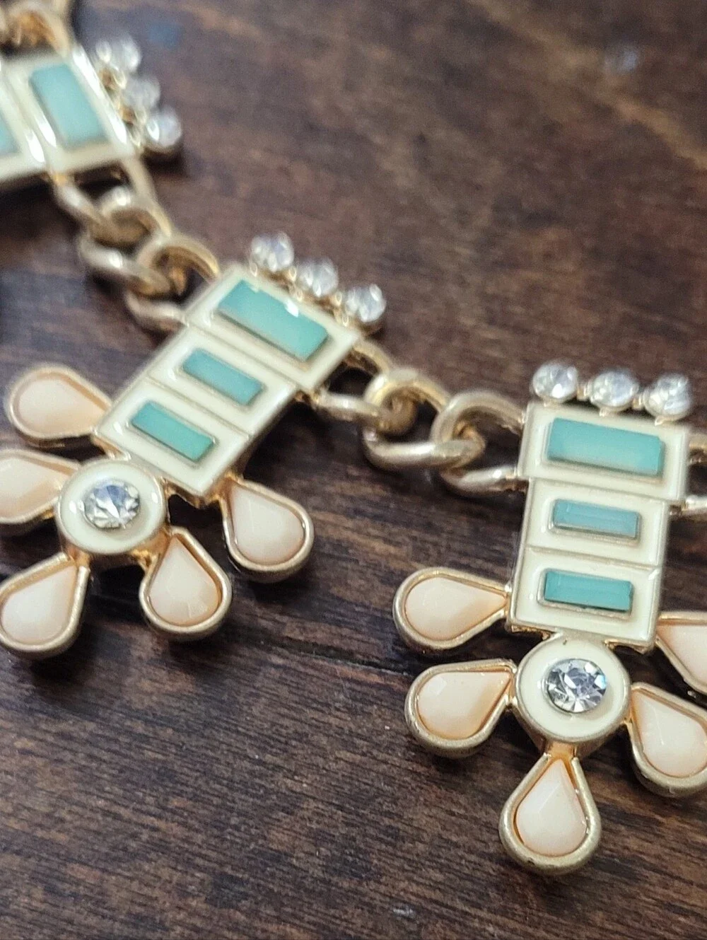 (12) PLUNDER Statement Necklaces